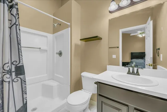 $299,900 | 5754 Lockwood Drive, Waterford, MI 48329