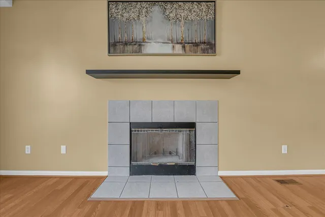 $299,900 | 5754 Lockwood Drive, Waterford, MI 48329