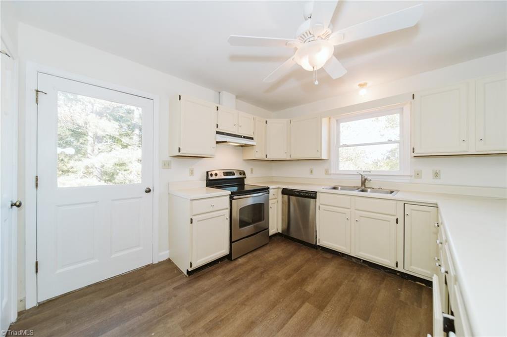 345 McClamrock Road Mocksville, NC 27028 - Photo 14 of 38 Gallery Image 14