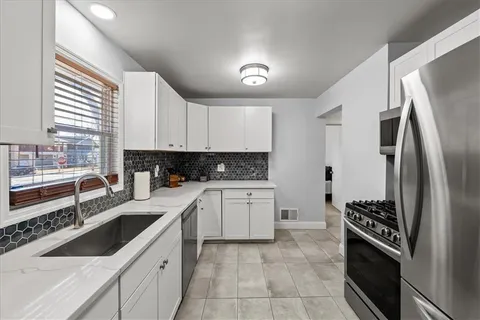 $289,000 | 1116 East 58th Street, Kansas City, MO 64110