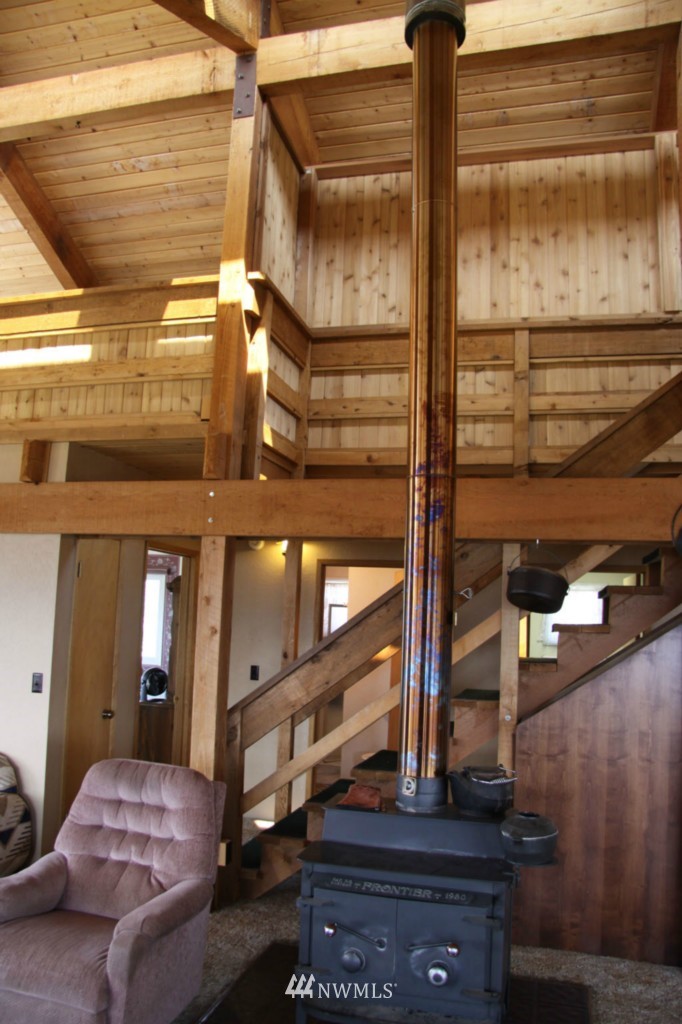 296 Bear Creek Road Winthrop, WA 98862 - Photo 8 of 18 Gallery Image 8