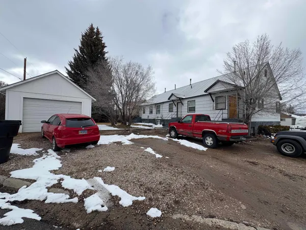$500,000 | 1613 West Sage Street, Evanston, WY 82930