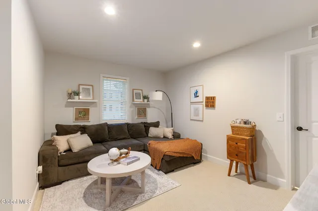 $3,500 | 2 Blair Court, Colonie, NY 12110