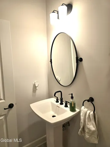 $3,500 | 2 Blair Court, Colonie, NY 12110