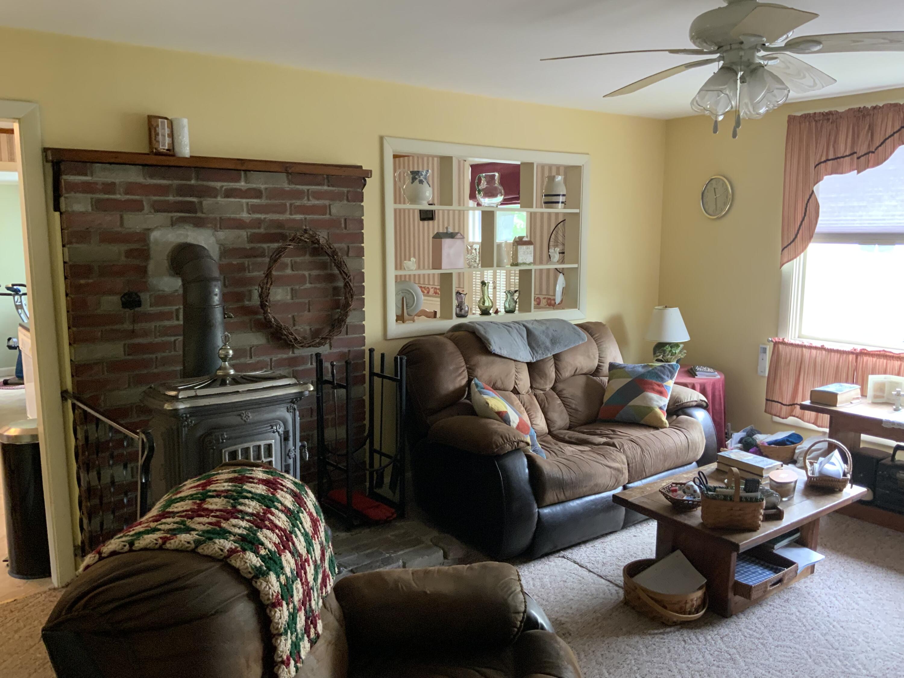 39 Oak Street Waterville, ME 04901 - Photo 14 of 22 IMG_1456