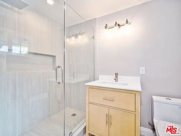 $7,250 | 4863 Don Juan Place, Woodland Hills, CA 91364