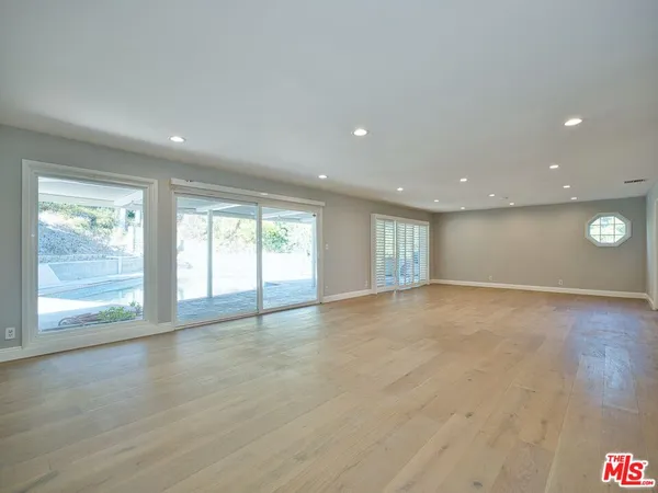 $7,250 | 4863 Don Juan Place, Woodland Hills, CA 91364