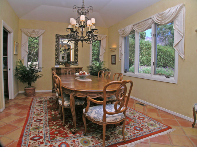3764 Foothill Road Santa Barbara, CA 93110 - Photo 5 of 32 Dining Room