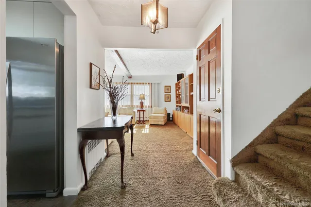 $1,199,000 | 7 Park Circle, Cedarhurst, NY 11516