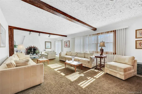 $1,199,000 | 7 Park Circle, Cedarhurst, NY 11516