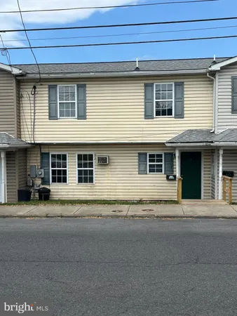$1,050 | 414 North High Street, Martinsburg, WV 25404