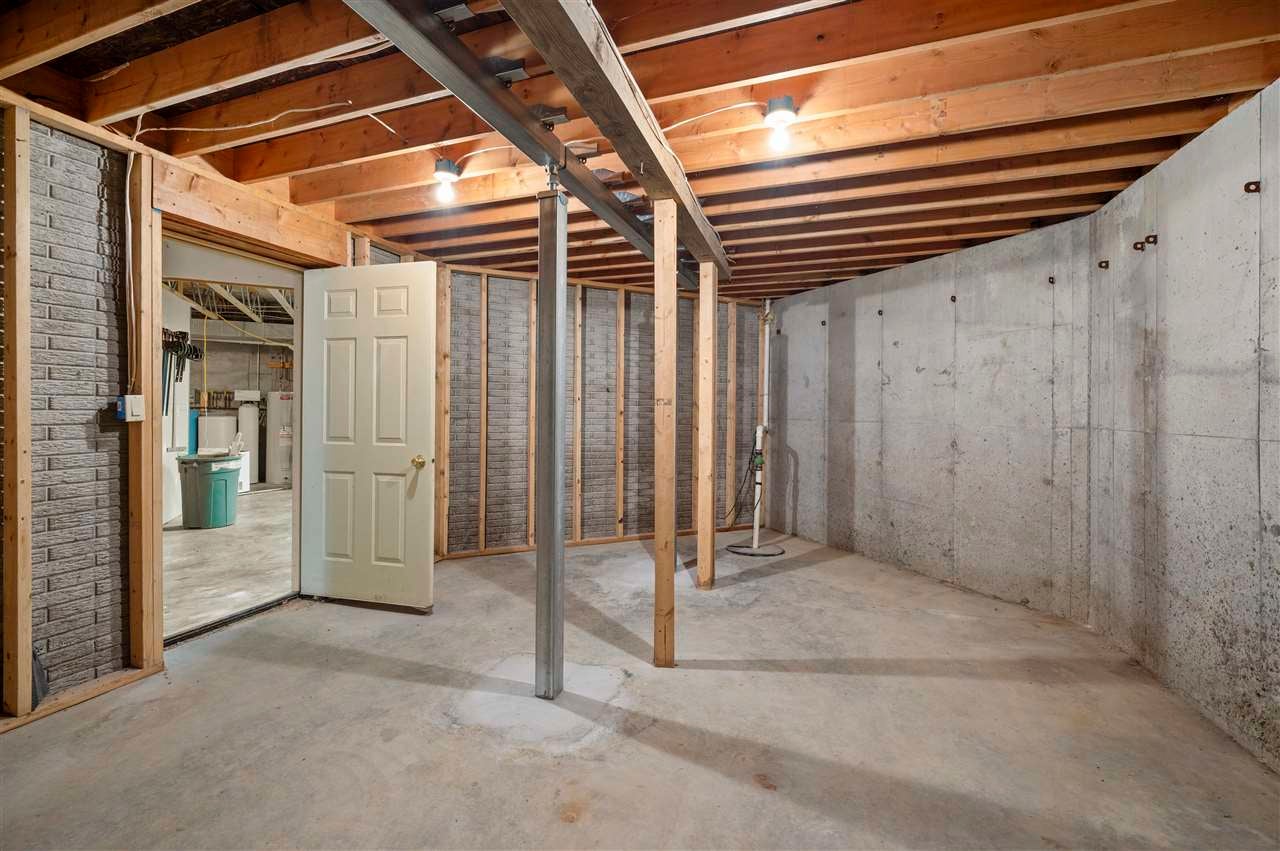 3025 Hidden Meadow Lane Riverside, IA 52327 - Photo 37 of 39 Gallery Image 37
