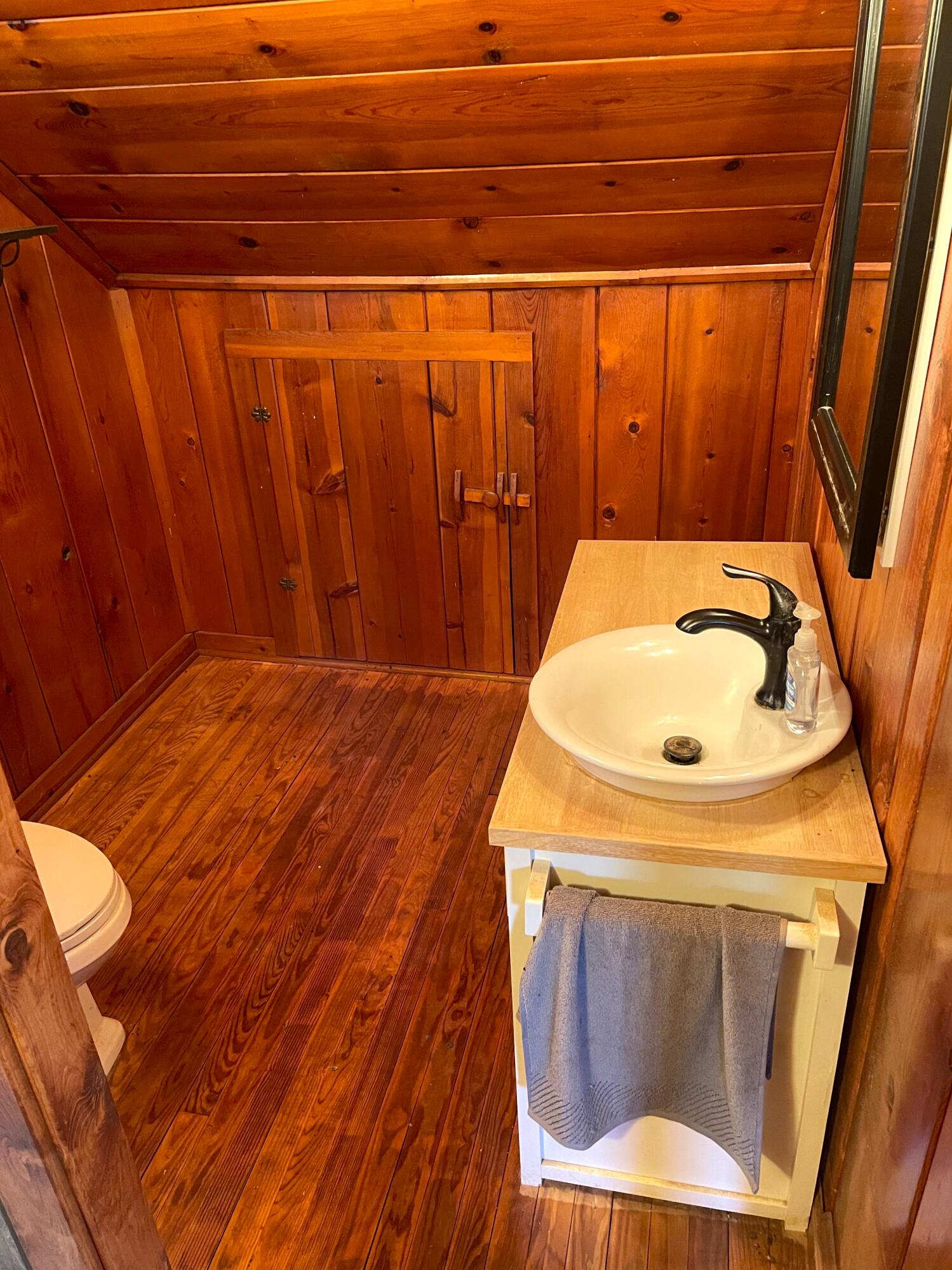 15486 Turner Road Lansing, MI 48906 - Photo 20 of 24 IMG_7905