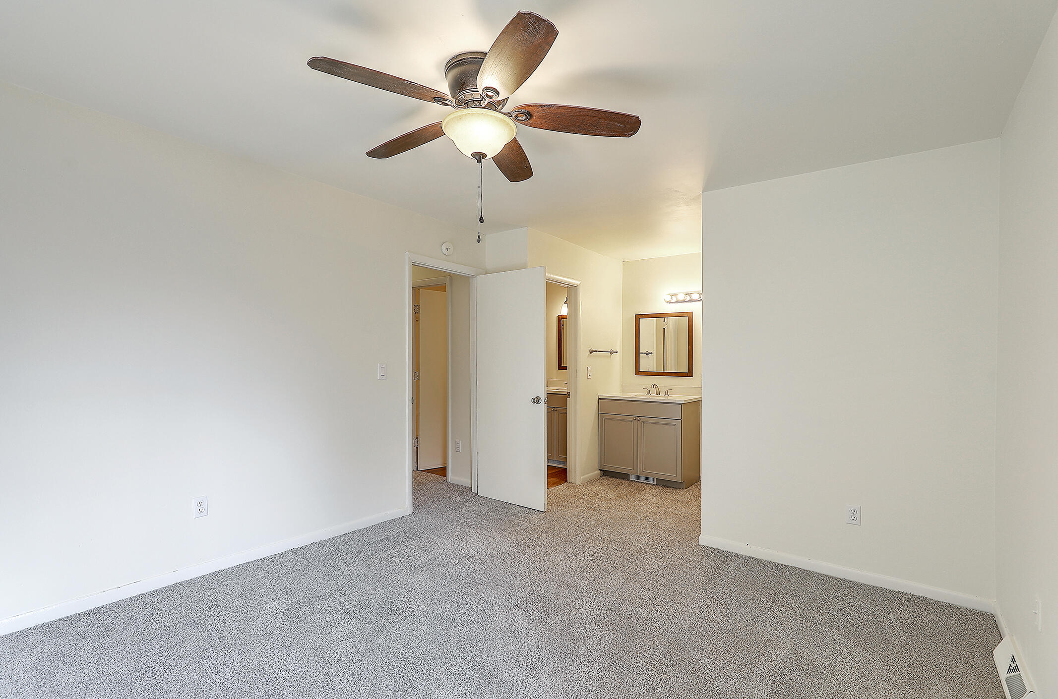 2639 Fassitt Road North Charleston, SC 29406 - Photo 5 of 7 1R3A2955_56_57_58_59_60_61
