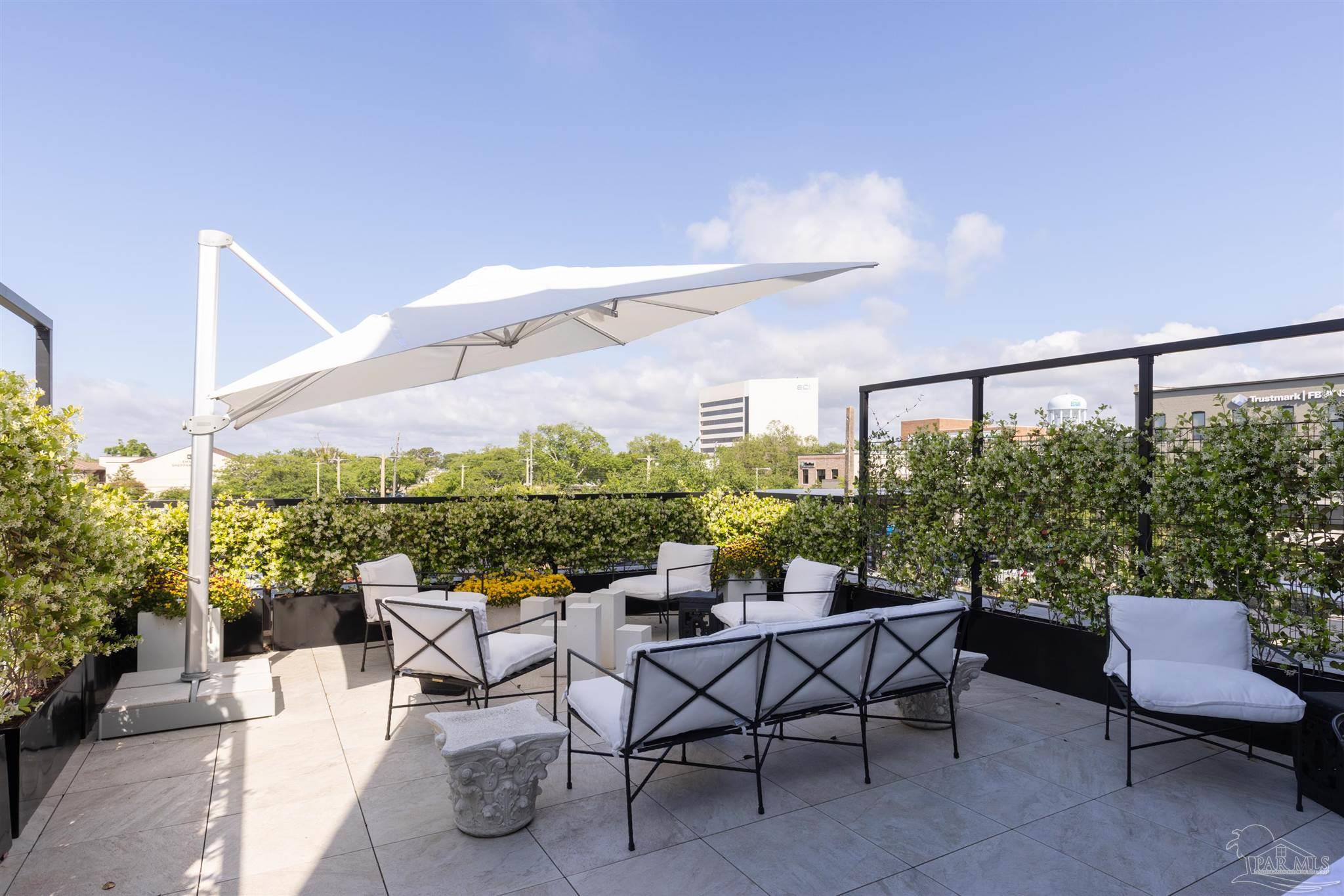 17 South Palafox St Unit 205  