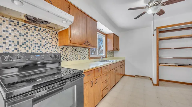 $185,000 | 107 Pony Lane, Unit 107, Plymouth, WI 53073