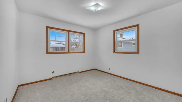 $185,000 | 107 Pony Lane, Unit 107, Plymouth, WI 53073