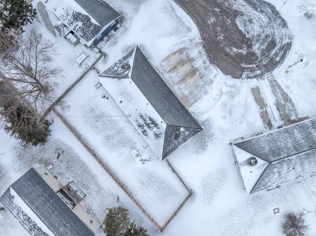 $185,000 | 107 Pony Lane, Unit 107, Plymouth, WI 53073