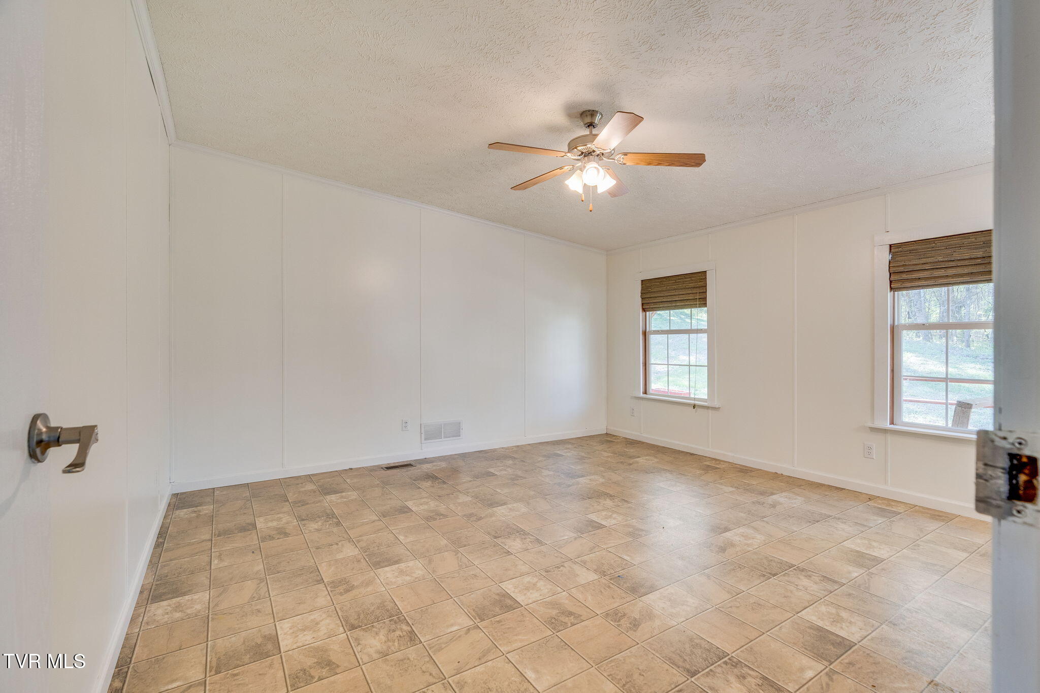 160 Keller Road Afton, TN 37616 - Photo 12 of 41 012 (2)