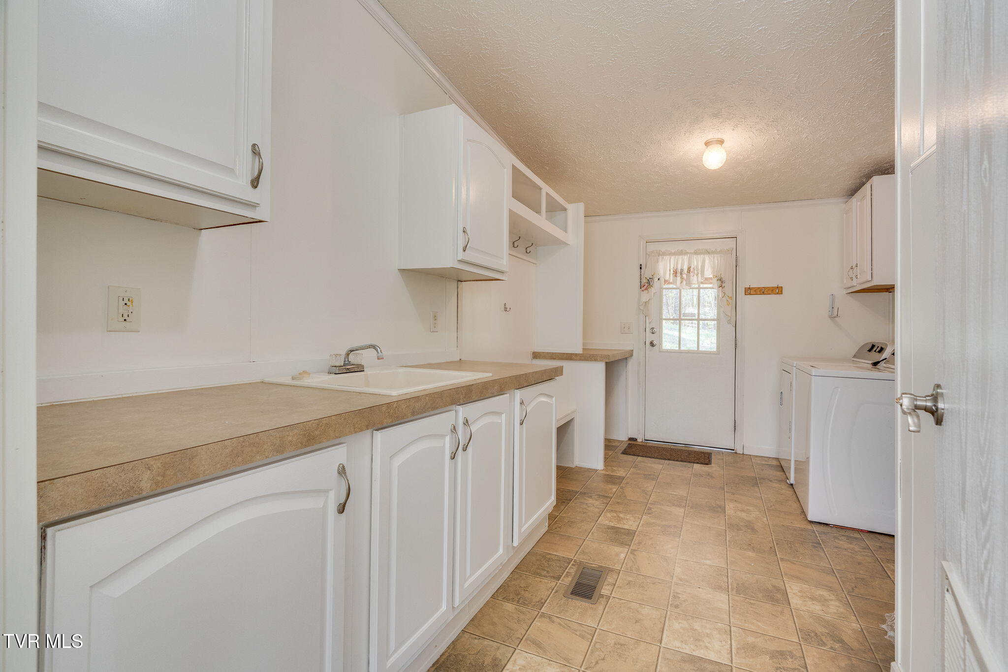 160 Keller Road Afton, TN 37616 - Photo 13 of 41 025 (2)