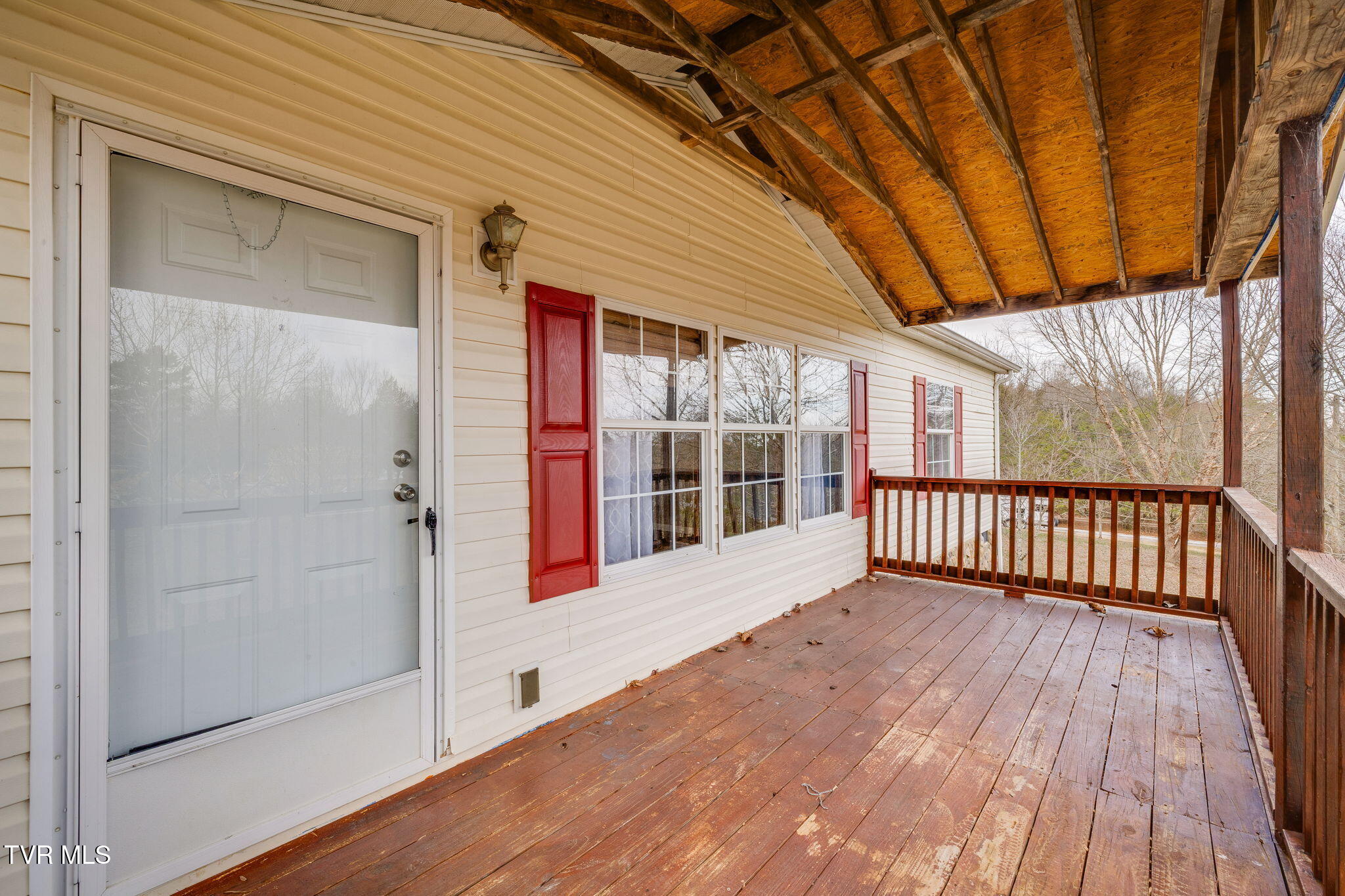 160 Keller Road Afton, TN 37616 - Photo 5 of 39 004