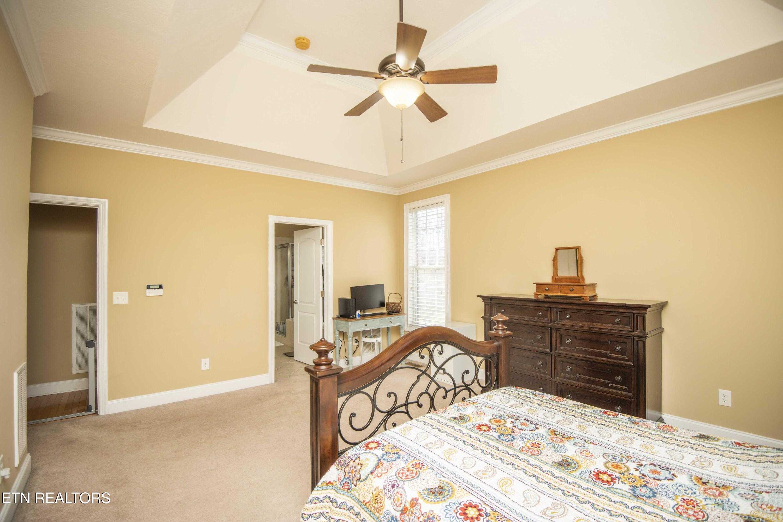 915 Crown Ridge Ln, Powell, TN 37849 - Photo 25 of 60 26_1
