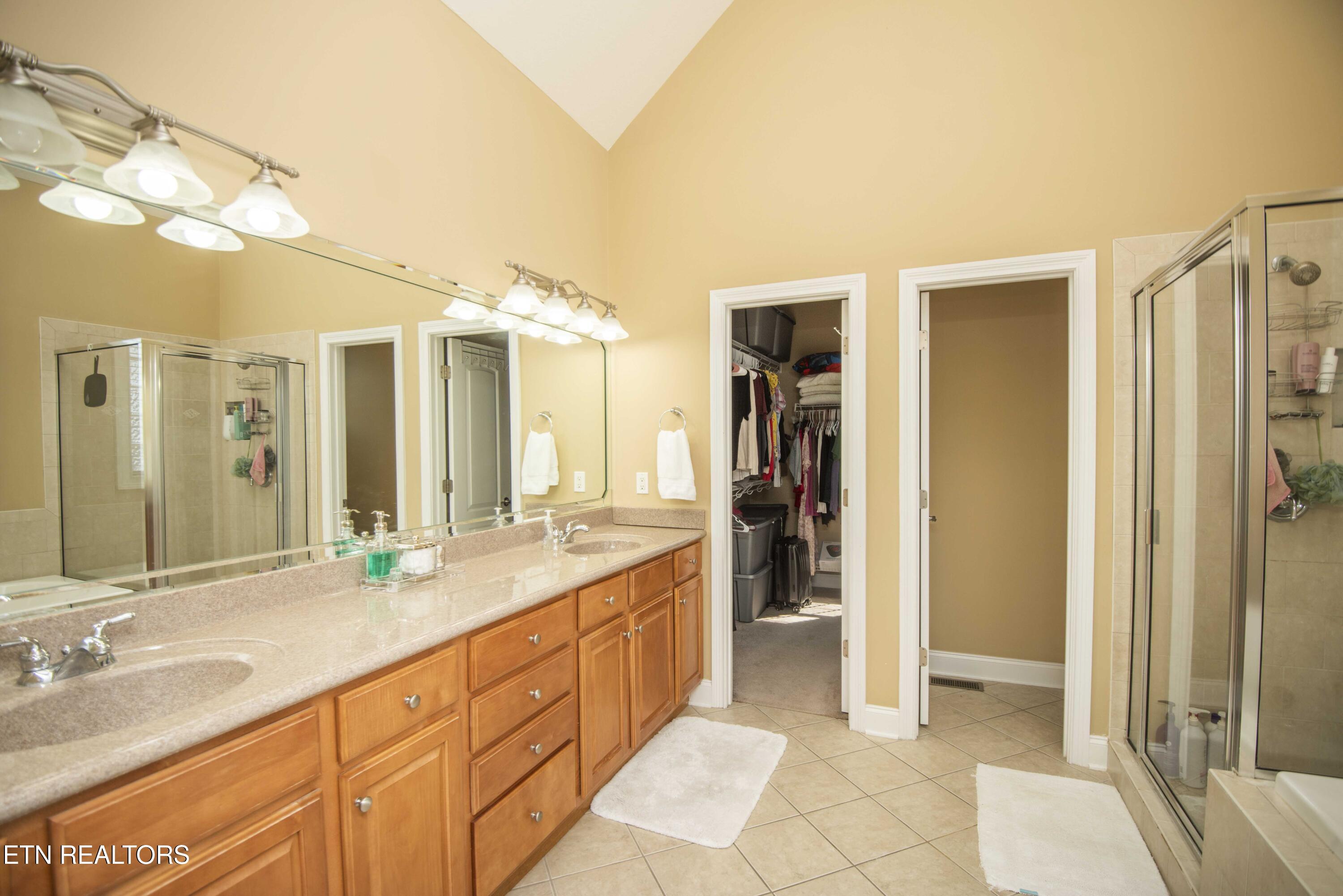 915 Crown Ridge Ln, Powell, TN 37849 - Photo 26 of 60 27_1