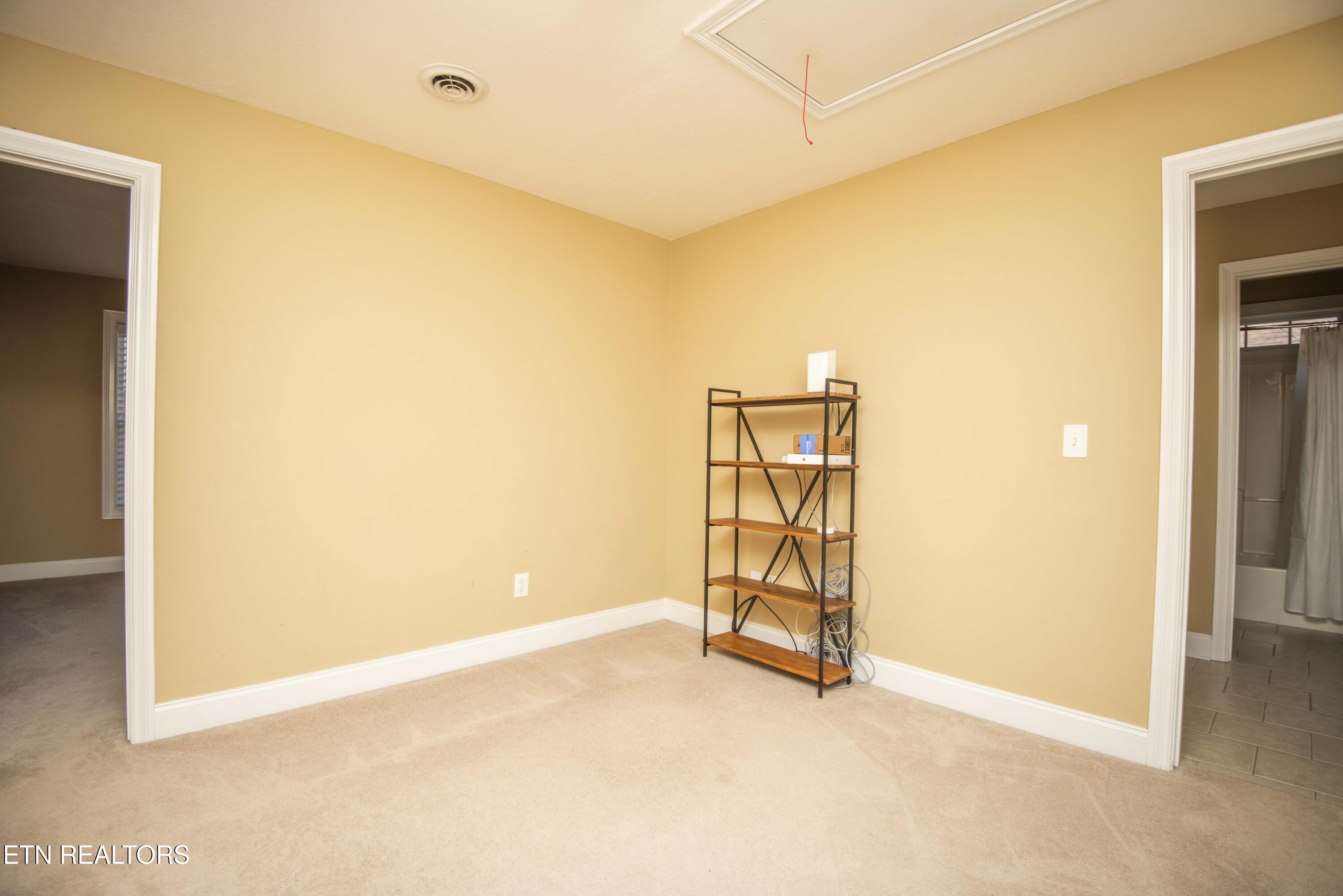 915 Crown Ridge Ln, Powell, TN 37849 - Photo 40 of 60 41_1