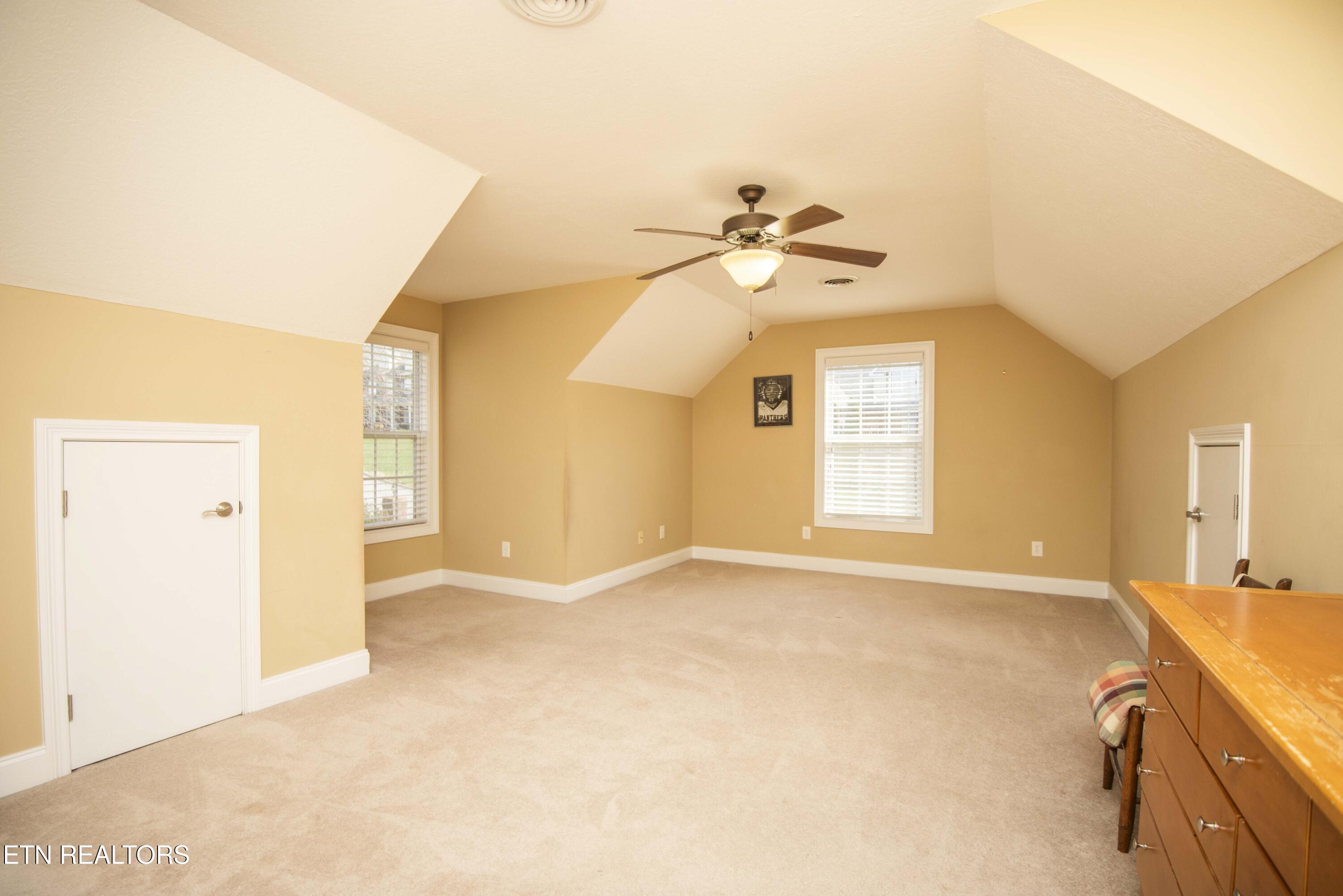 915 Crown Ridge Ln, Powell, TN 37849 - Photo 48 of 60 49_1
