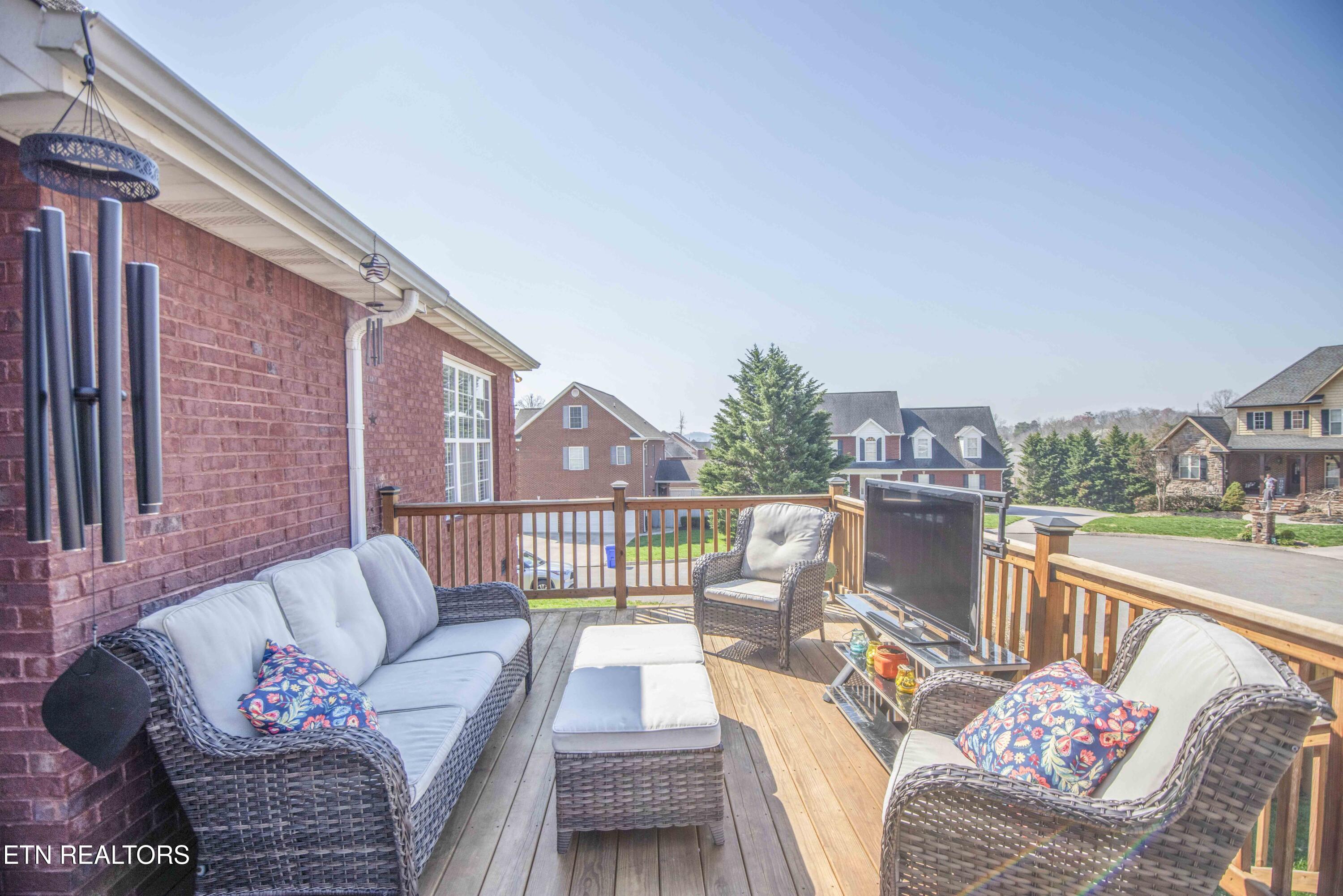 915 Crown Ridge Ln, Powell, TN 37849 - Photo 50 of 60 51_1