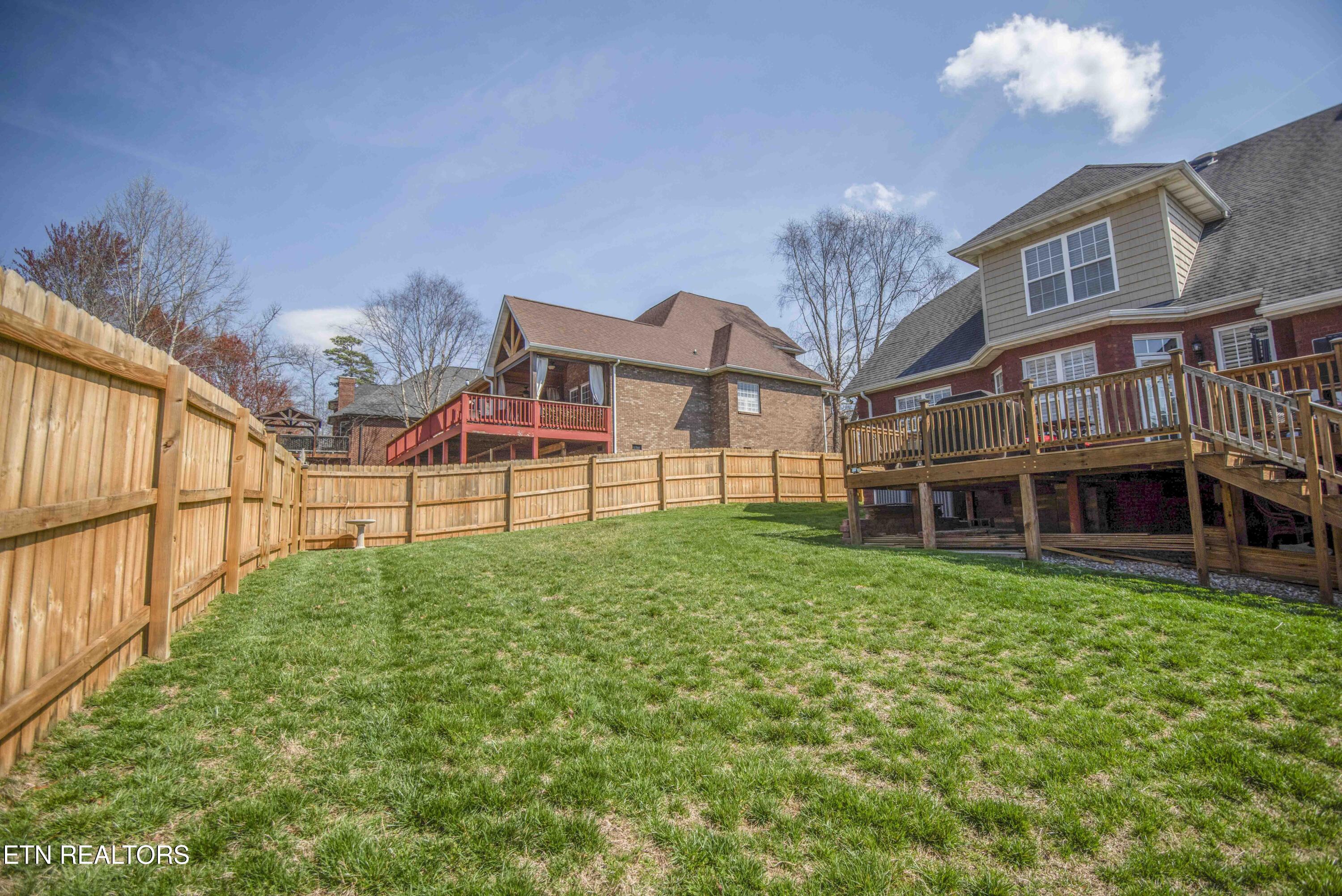 915 Crown Ridge Ln, Powell, TN 37849 - Photo 56 of 60 56_1