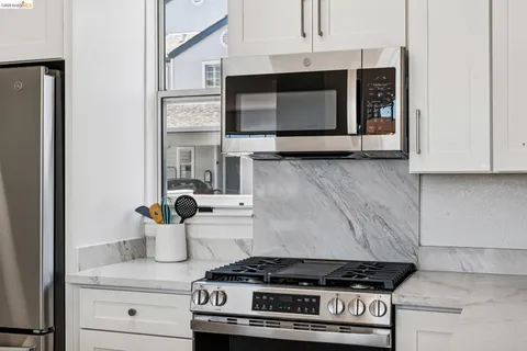 $800,000 | 807 Commodore Drive, Richmond, CA 94804
