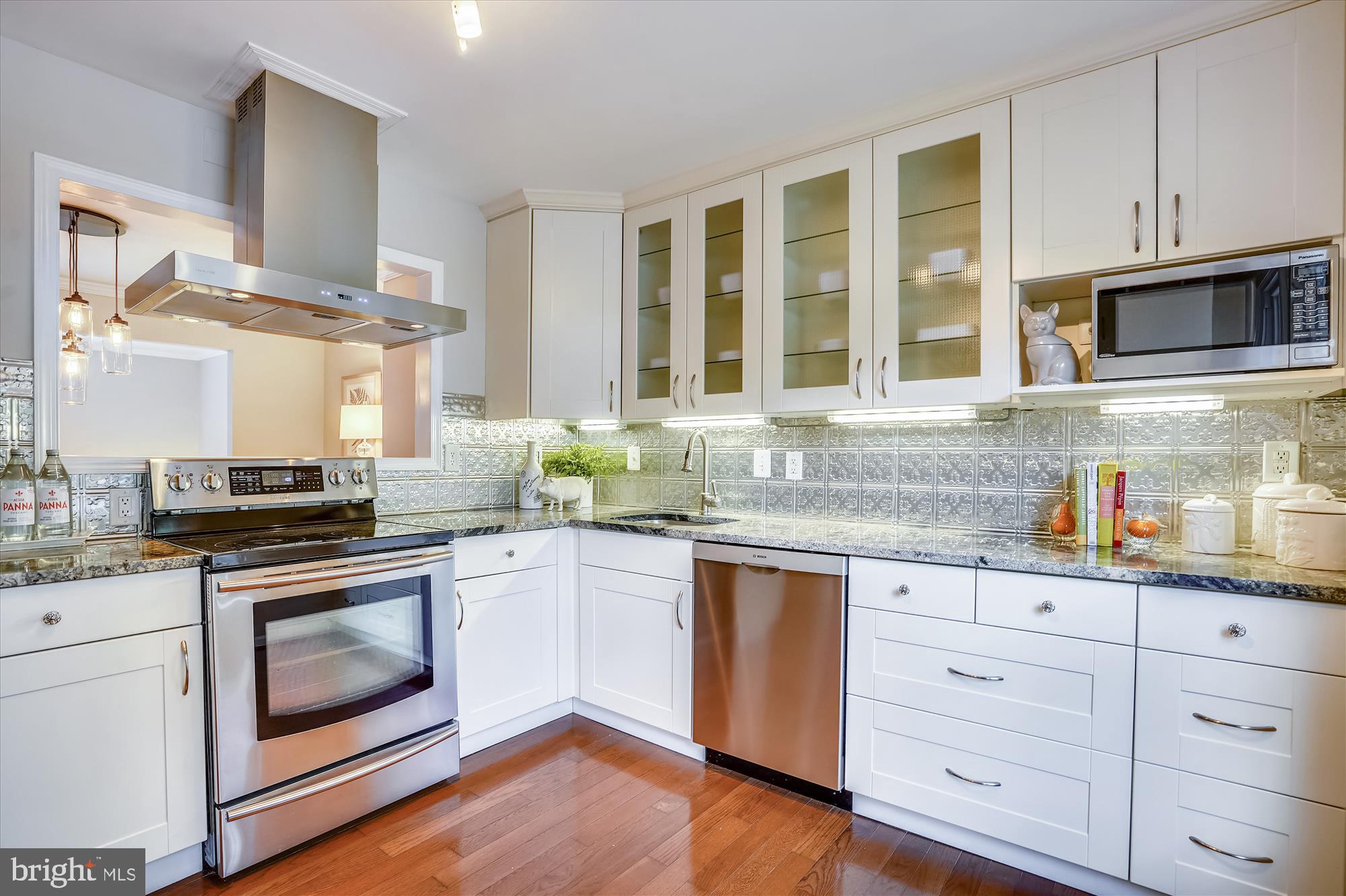 2412 Albot Road Reston, VA 20191 - Photo 2 of 49