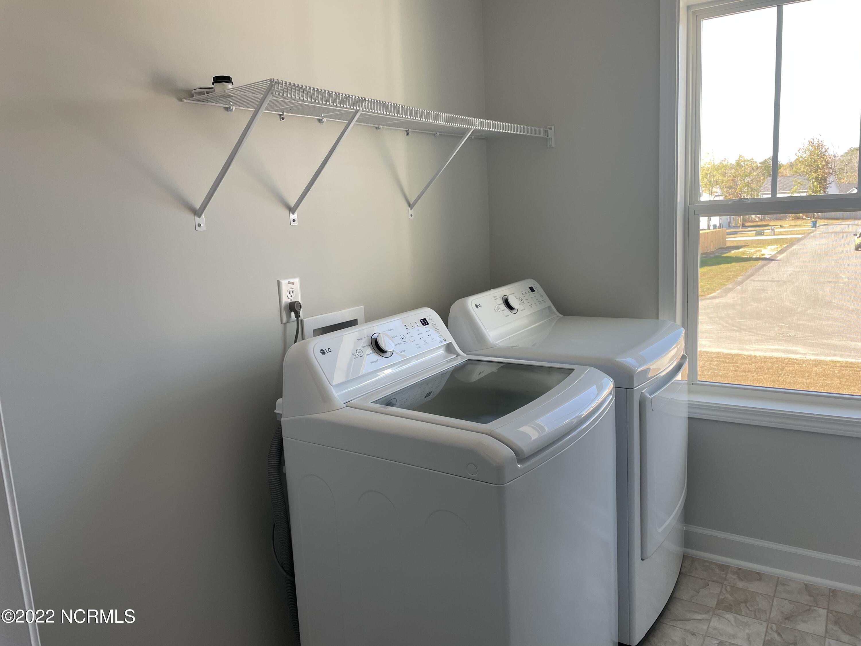 3030 Wilton Way Vass, NC 28394 - Photo 17 of 20 Laundry room