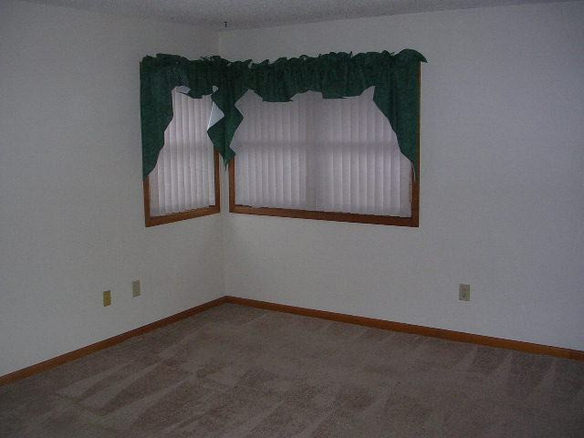 51 Harvard Road Colonie, NY 12189 - Photo 8 of 11 Photo 8