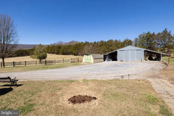 $599,000 | 2301 South Page Valley Road, Luray, VA 22835