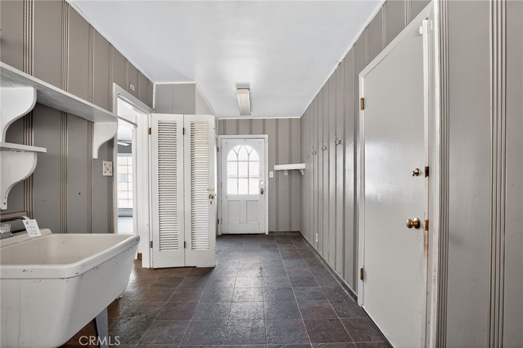 1717 Locust Ravine Bakersfield, CA 93306 - Photo 9 of 29 a bathroom with a tub shower and sink