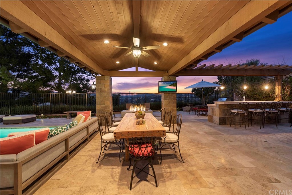 7 Kathryn Lane Ladera Ranch, CA 92694 - Photo 4 of 34