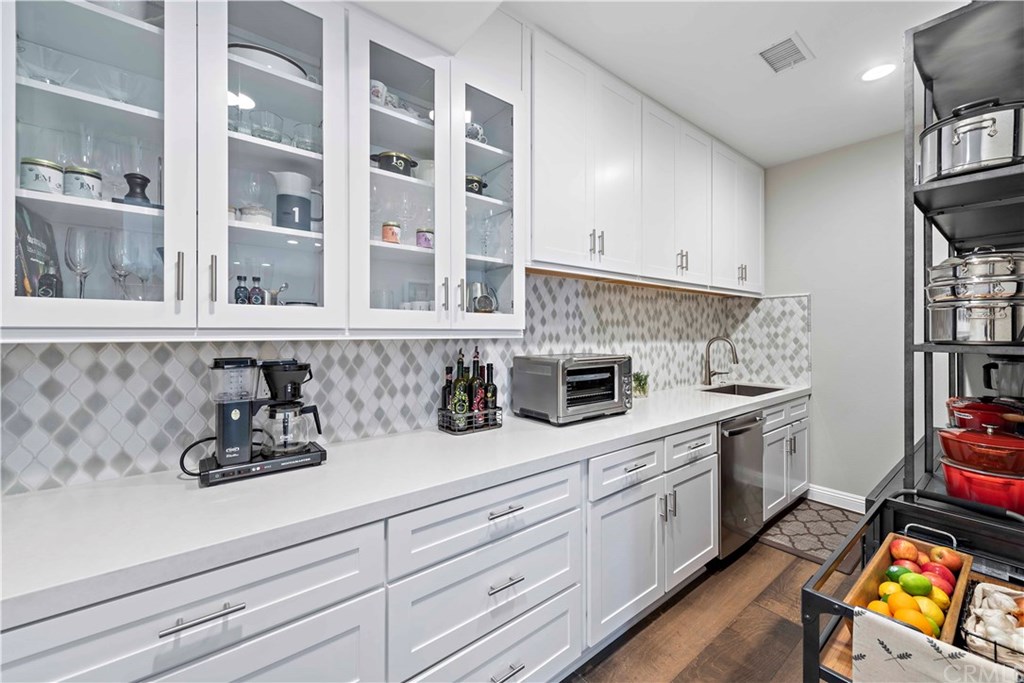 7 Kathryn Lane Ladera Ranch, CA 92694 - Photo 10 of 34