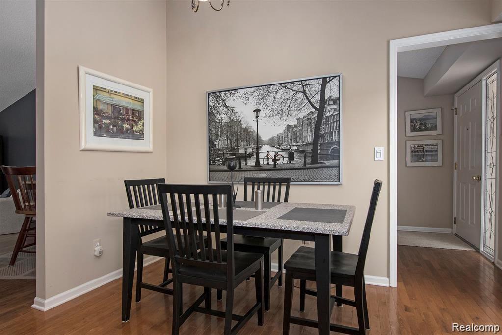 22220 River Ridge Trail Farmington Hills, MI 48335 - Photo 3 of 29