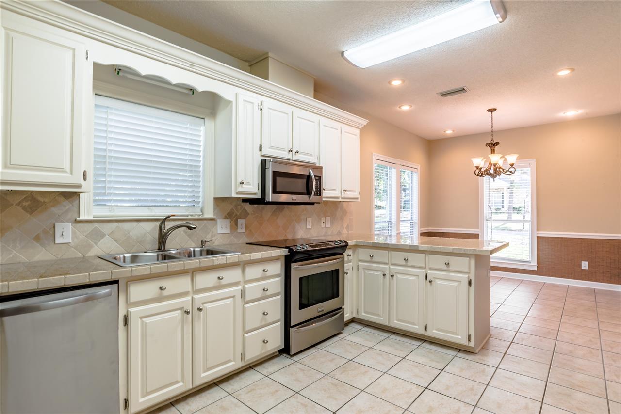 102 Lancaster Way Daphne, AL 36526 - Photo 11 of 36