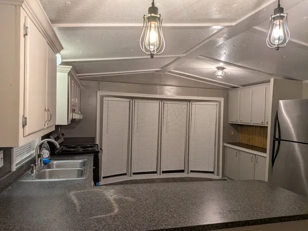 $1,250 | 158 West Taylor, Hardin, TX 77575