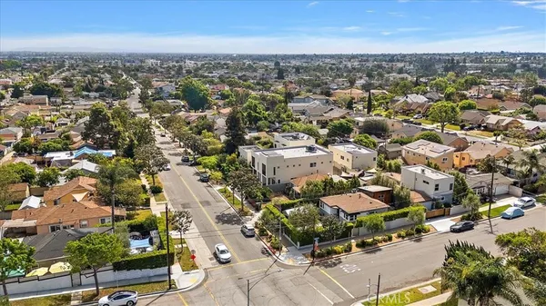 $2,500,000 | 642 East Fairview Boulevard, Inglewood, CA 90302