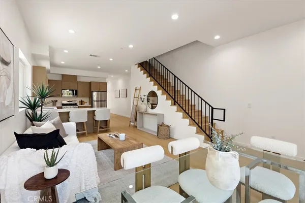 $2,500,000 | 642 East Fairview Boulevard, Inglewood, CA 90302