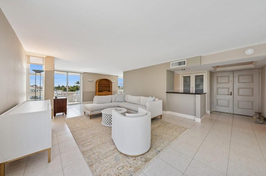 2200 South Ocean Boulevard, Unit 401 Delray Beach, FL 33483 - Photo 4 of 57 Living Room