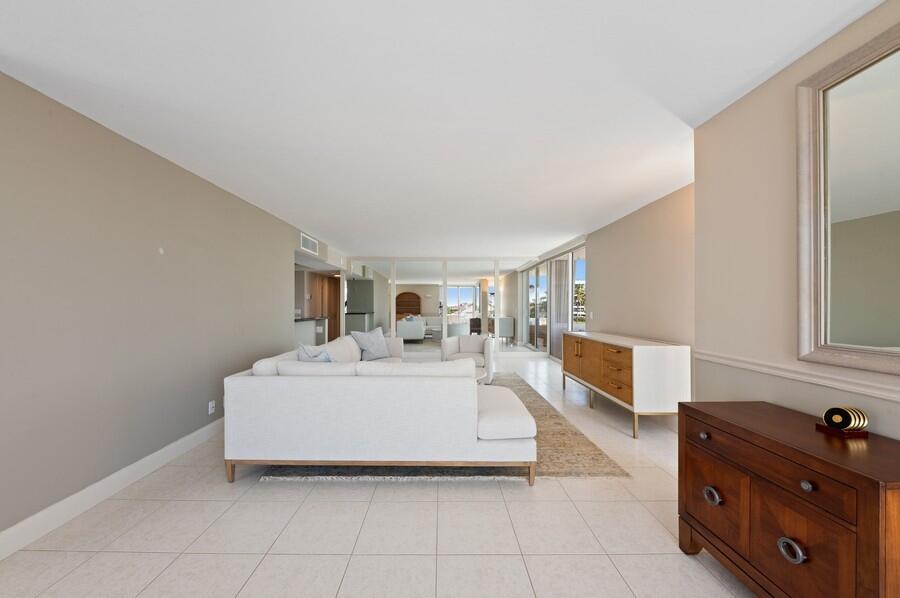 2200 South Ocean Boulevard, Unit 401 Delray Beach, FL 33483 - Photo 6 of 57 Living Room