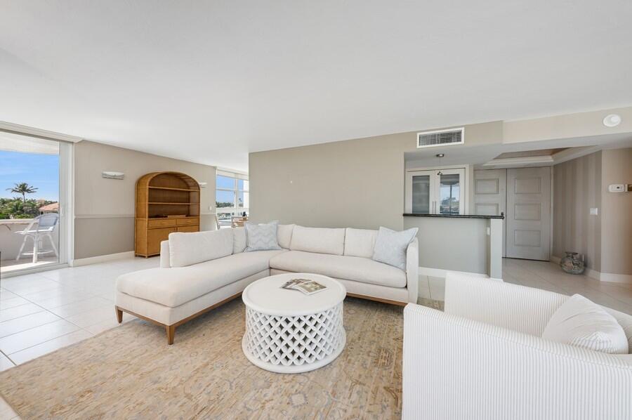 2200 South Ocean Boulevard, Unit 401 Delray Beach, FL 33483 - Photo 7 of 57 Living Room