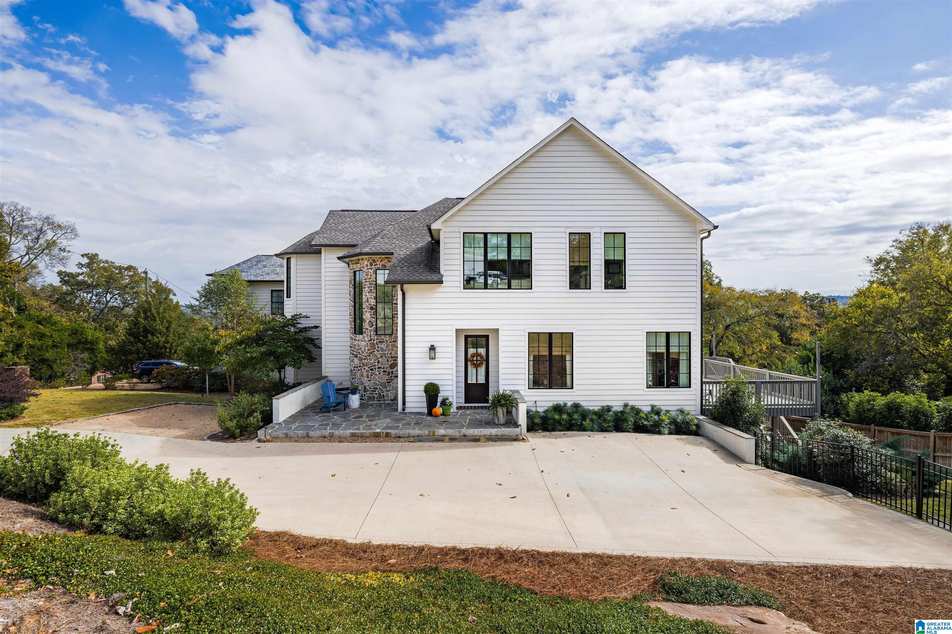 142 Spring Street Mountain Brook, AL 35213 - Photo 1 of 40
