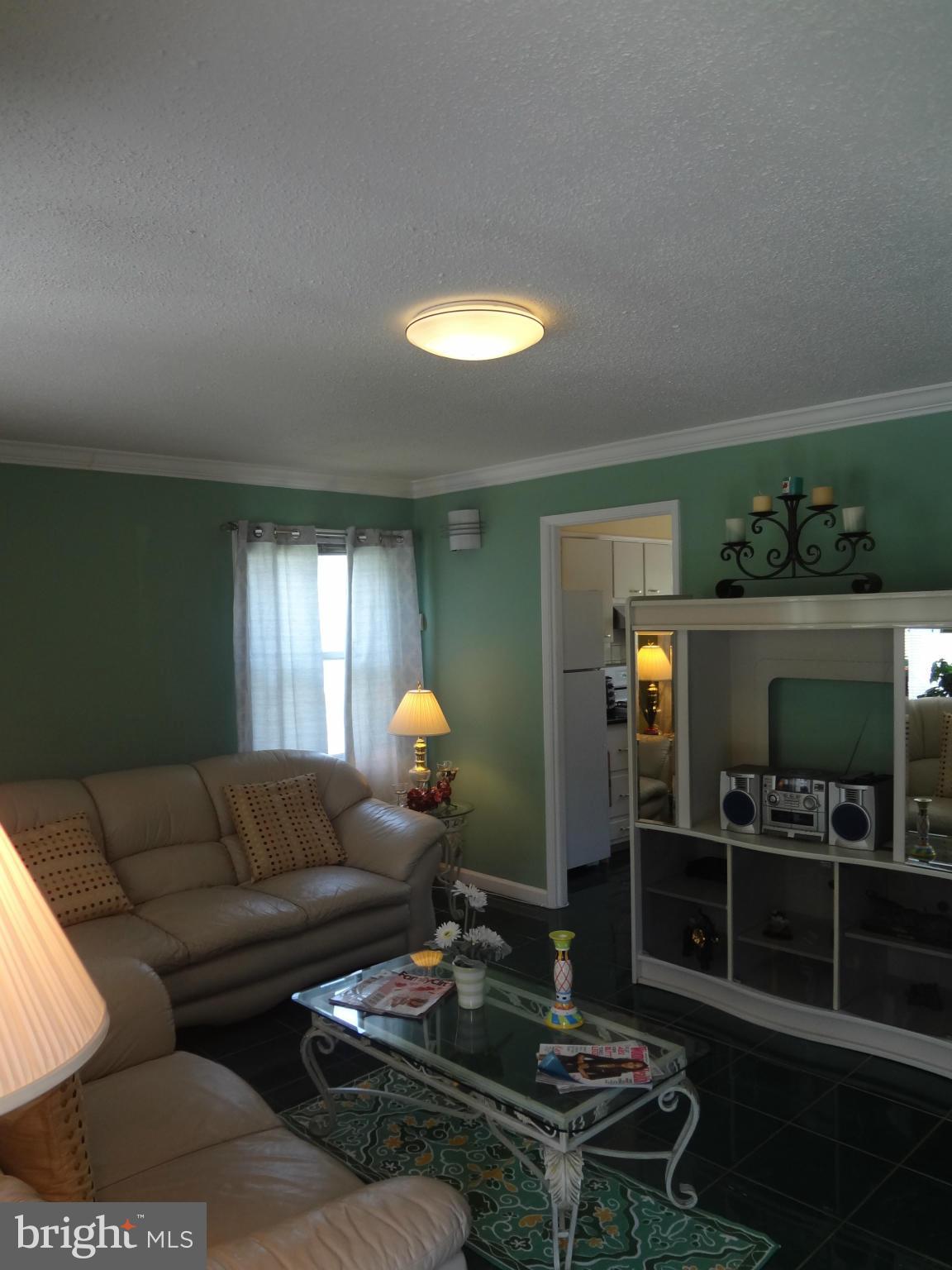 4904 Edgewood Road College Park, MD 20740 - Photo 5 of 20 Interior (General)