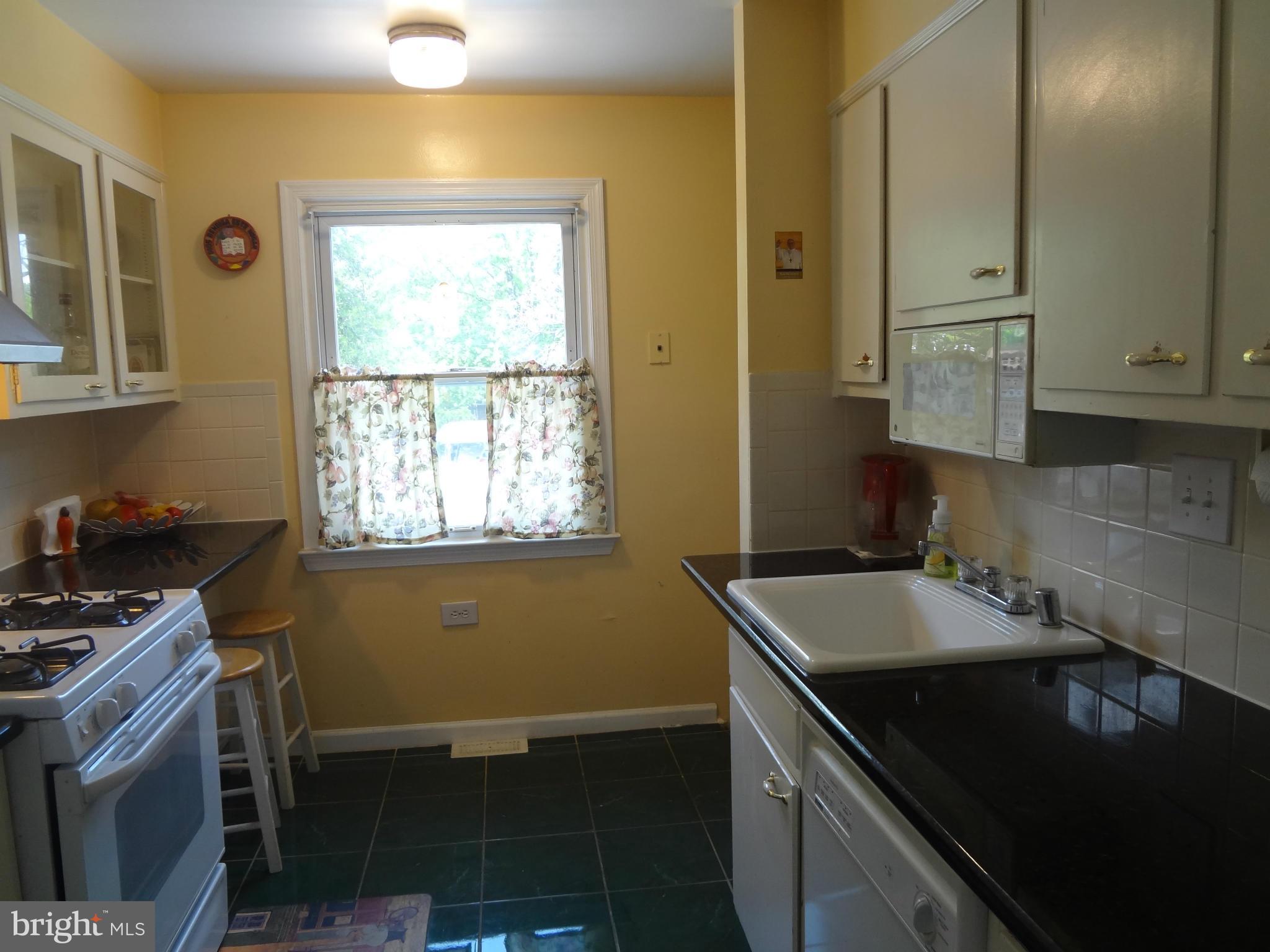 4904 Edgewood Road College Park, MD 20740 - Photo 8 of 20 Kitchen